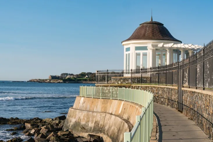 2-Cliff-Walk-RI