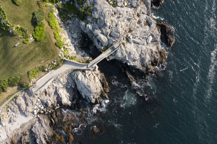 3-Rough-Point-RI best places to visit in Rhode Island