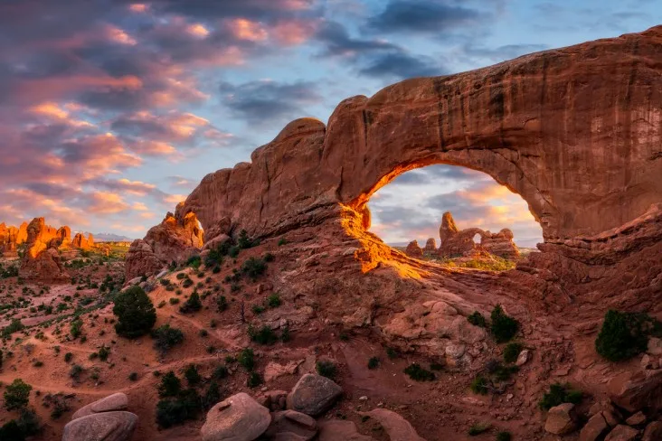 8-Arches-March