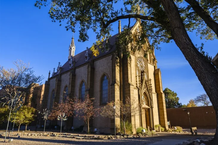 8-Loretto-Chapel-New-Mexico